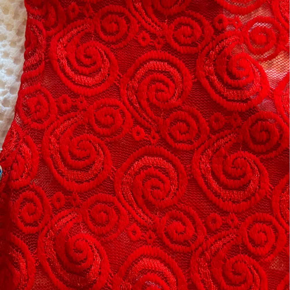 Dreamgirl Red Lace Top with Heart - Picture 7 of 9